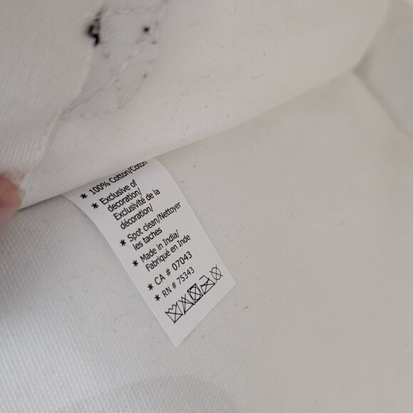 Small Ghost-Shaped Tote - Picture 3 of 3